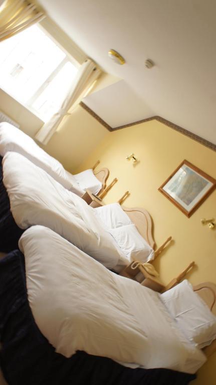 Dalys Inn Donore  Rum bild