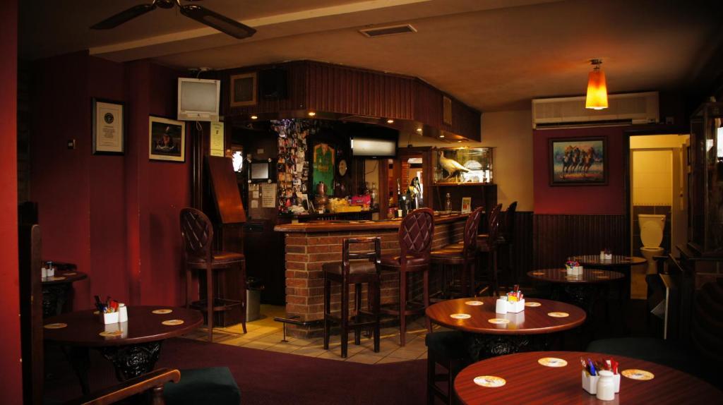 Dalys Inn Donore  Exteriör bild