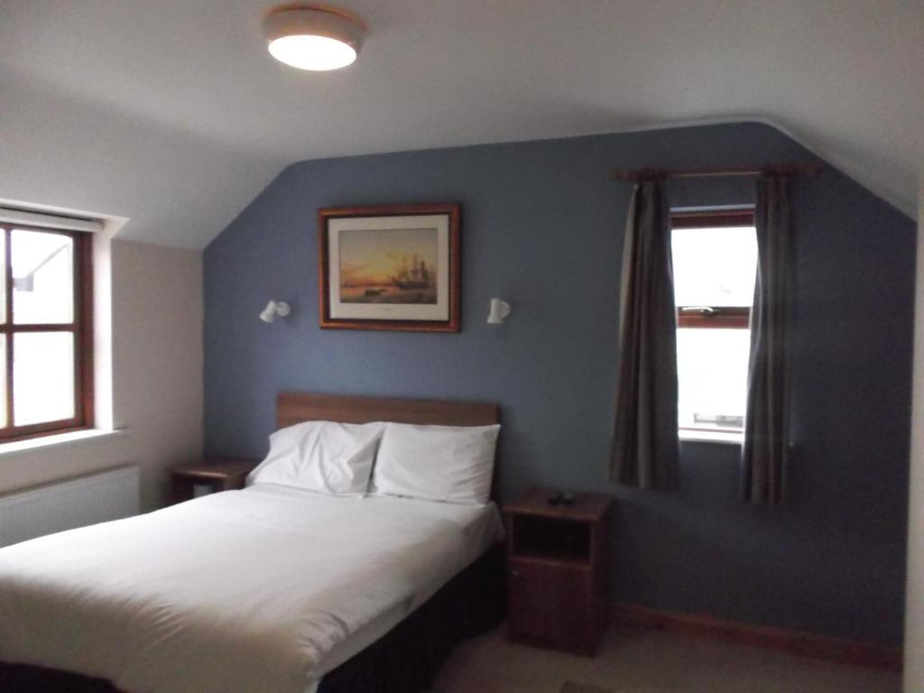 Dalys Inn Donore  Rum bild